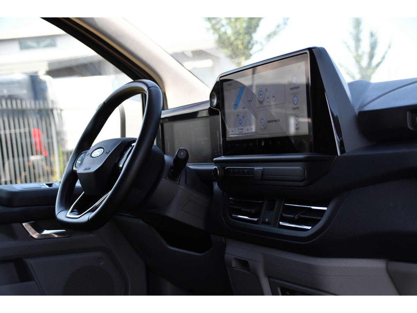 Ford Transit Custom 300 2.0 TDCI L1H1 Limited PB Edition Cruise, Camera, Carplay,, Trekhaak, 136pk, Stoelverwarming, LED, Automaat, Uniek!