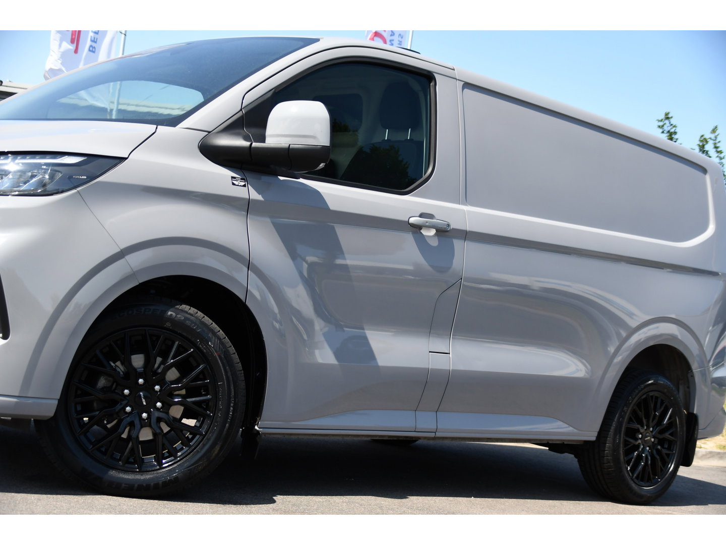 Ford Transit Custom 300 2.0 TDCI L1H1 Limited PB Edition Cruise, Camera, Carplay,, Trekhaak, 136pk, Stoelverwarming, LED, Automaat, Uniek!
