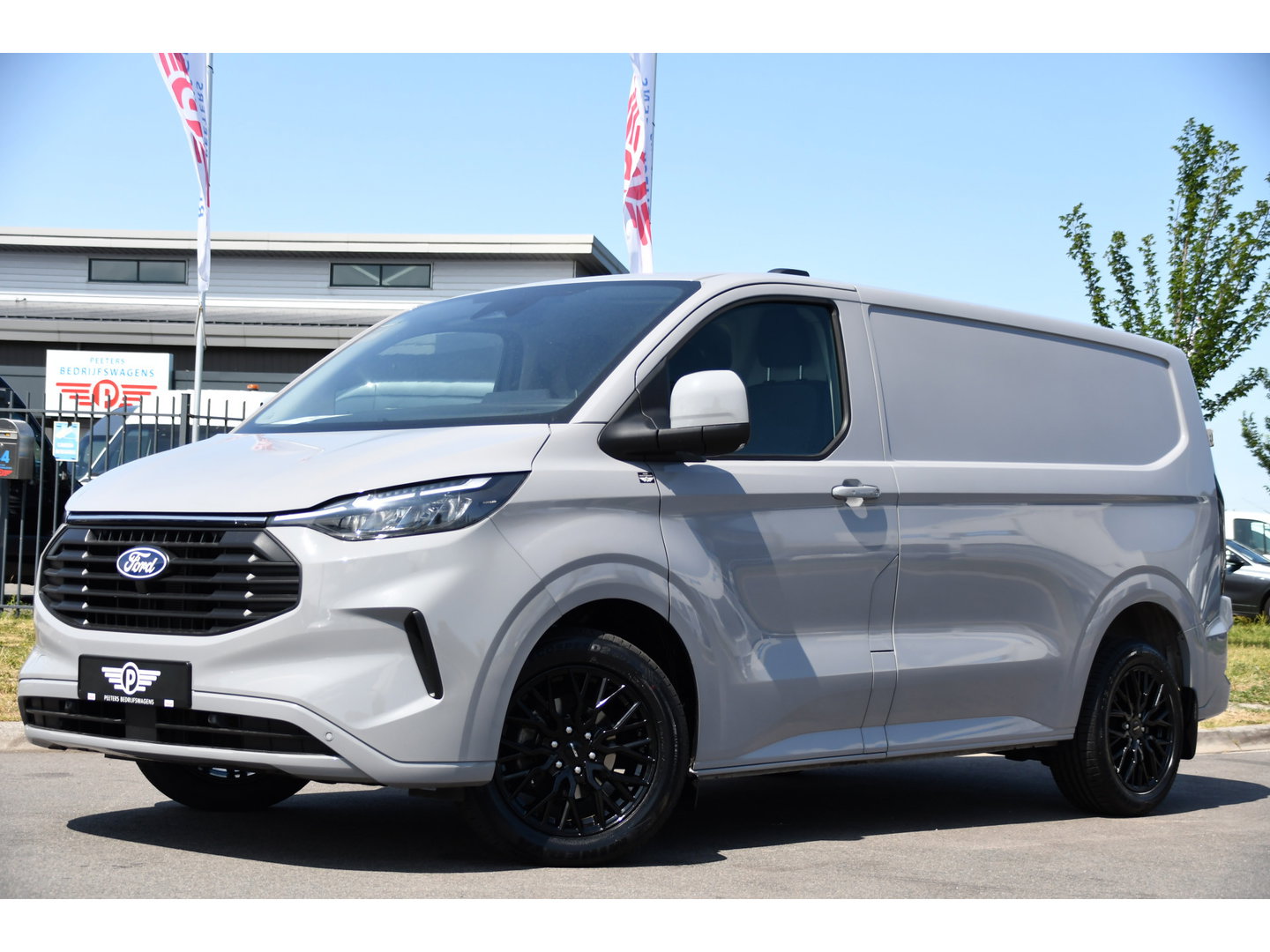 Ford Transit Custom 300 2.0 TDCI L1H1 Limited PB Edition Cruise, Camera, Carplay,, Trekhaak, 136pk, Stoelverwarming, LED, Automaat, Uniek!