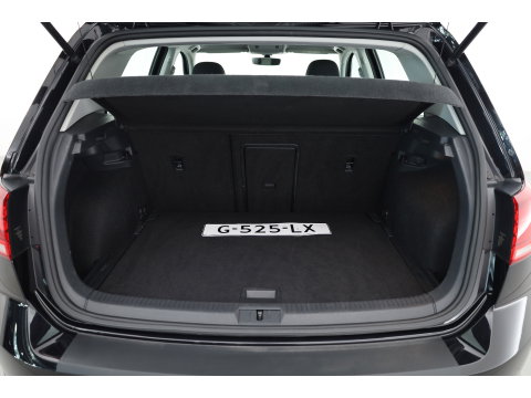 Volkswagen Golf 1.0 TSI Comfortline | Rijklaar! | Adapt. Cruise | Camera | Stoelverw. | CarPlay + NAV | Trekhaak | DAB