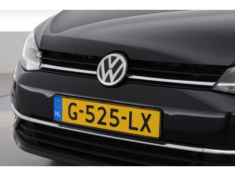 Volkswagen Golf 1.0 TSI Comfortline | Rijklaar! | Adapt. Cruise | Camera | Stoelverw. | CarPlay + NAV | Trekhaak | DAB