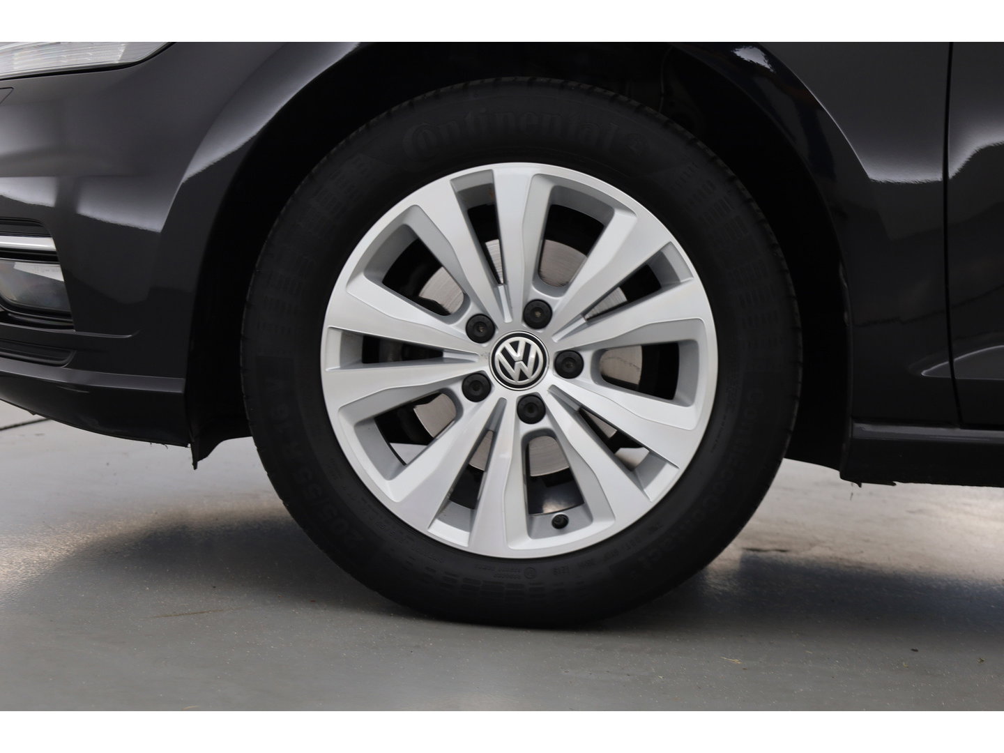 Volkswagen Golf 1.0 TSI Comfortline | Rijklaar! | Adapt. Cruise | Camera | Stoelverw. | CarPlay + NAV | Trekhaak | DAB
