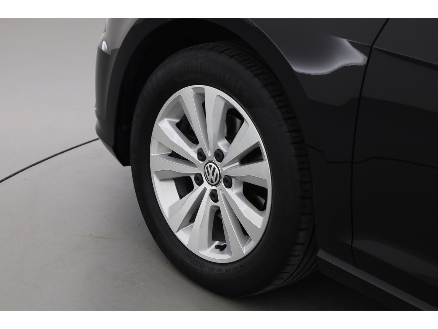 Volkswagen Golf 1.0 TSI Comfortline | Rijklaar! | Adapt. Cruise | Camera | Stoelverw. | CarPlay + NAV | Trekhaak | DAB