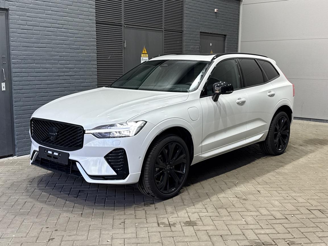 Volvo XC60 T6 Plus Black Edition | Harman/Kardon | Panoramadak | 360° Camera | Head-Up | Stoel+Stuurverwarming | Pilot Assist | 21 Inch | ACC