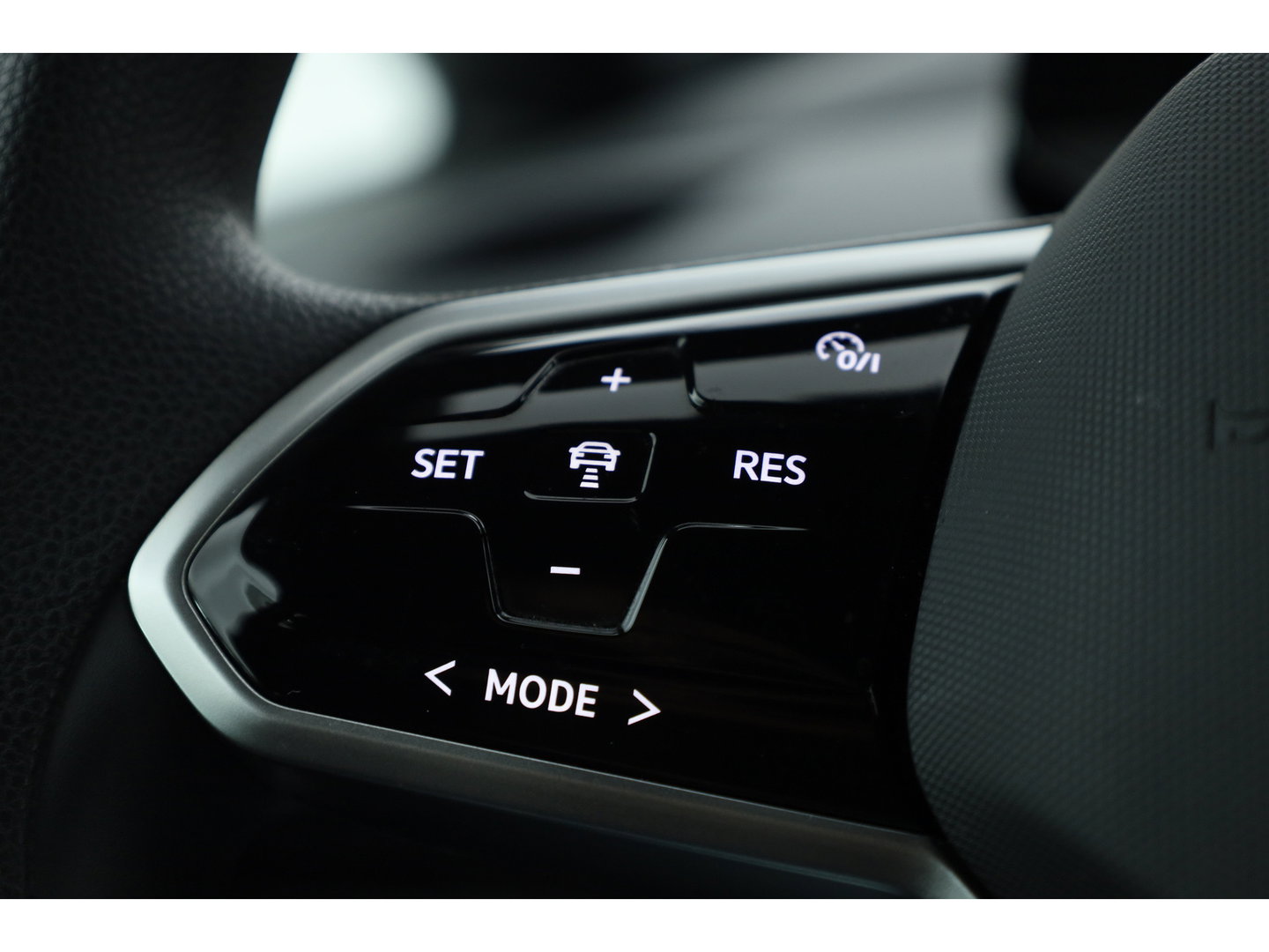 Volkswagen ID.3 Pro 58 kWh | Rijklaar! | Adapt. Cruise | Apple CarPlay | Navi | 18'' | PDC V+A | Clima |