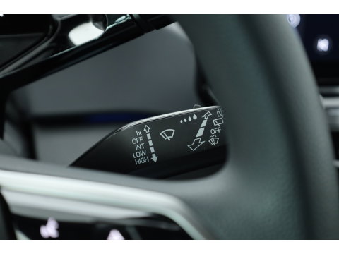 Volkswagen ID.3 Pro 58 kWh | Rijklaar! | Adapt. Cruise | Apple CarPlay | Navi | 18'' | PDC V+A | Clima |