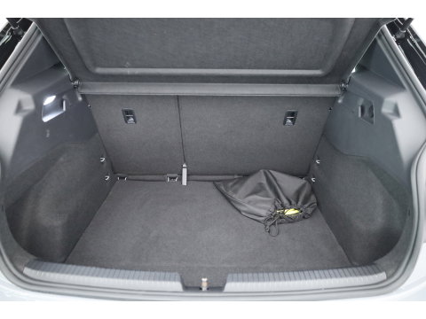 Volkswagen ID.3 Pro 58 kWh | Rijklaar! | Adapt. Cruise | Apple CarPlay | Navi | 18'' | PDC V+A | Clima |