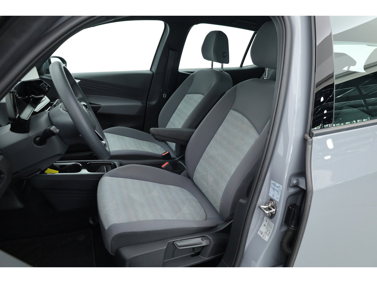 Volkswagen ID.3 Pro 58 kWh | Rijklaar! | Adapt. Cruise | Apple CarPlay | Navi | 18'' | PDC V+A | Clima |