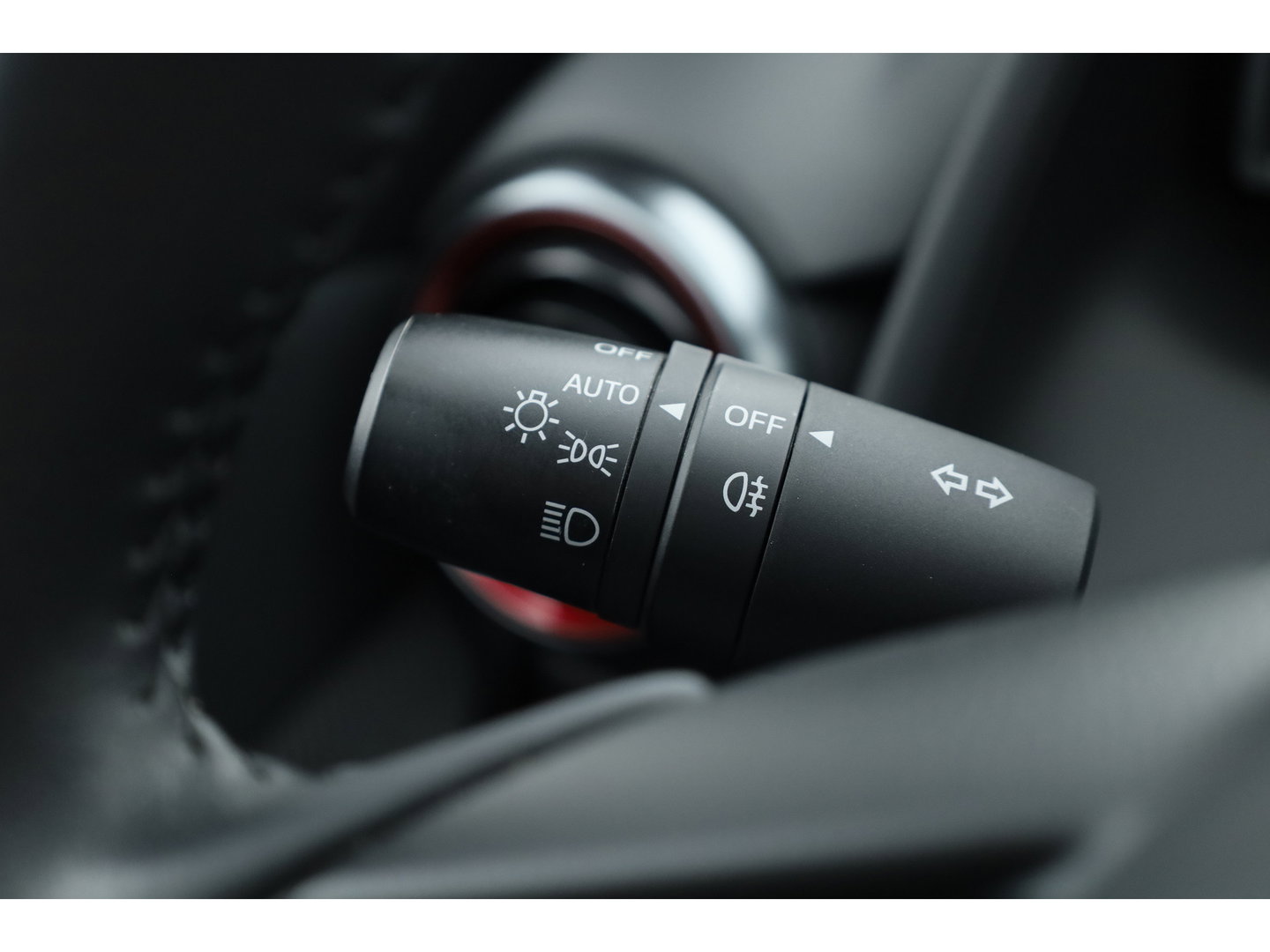 Mazda 2 1.5 SkyActiv-G 90 Homura | Rijklaar! | Navi by Apple CarPlay | Stoel- Stuurverw. | Trekhaak | Camera | Cruise Ctrl.