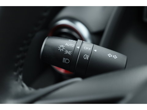 Mazda 2 1.5 SkyActiv-G 90 Homura | Rijklaar! | Navi by Apple CarPlay | Stoel- Stuurverw. | Trekhaak | Camera | Cruise Ctrl.