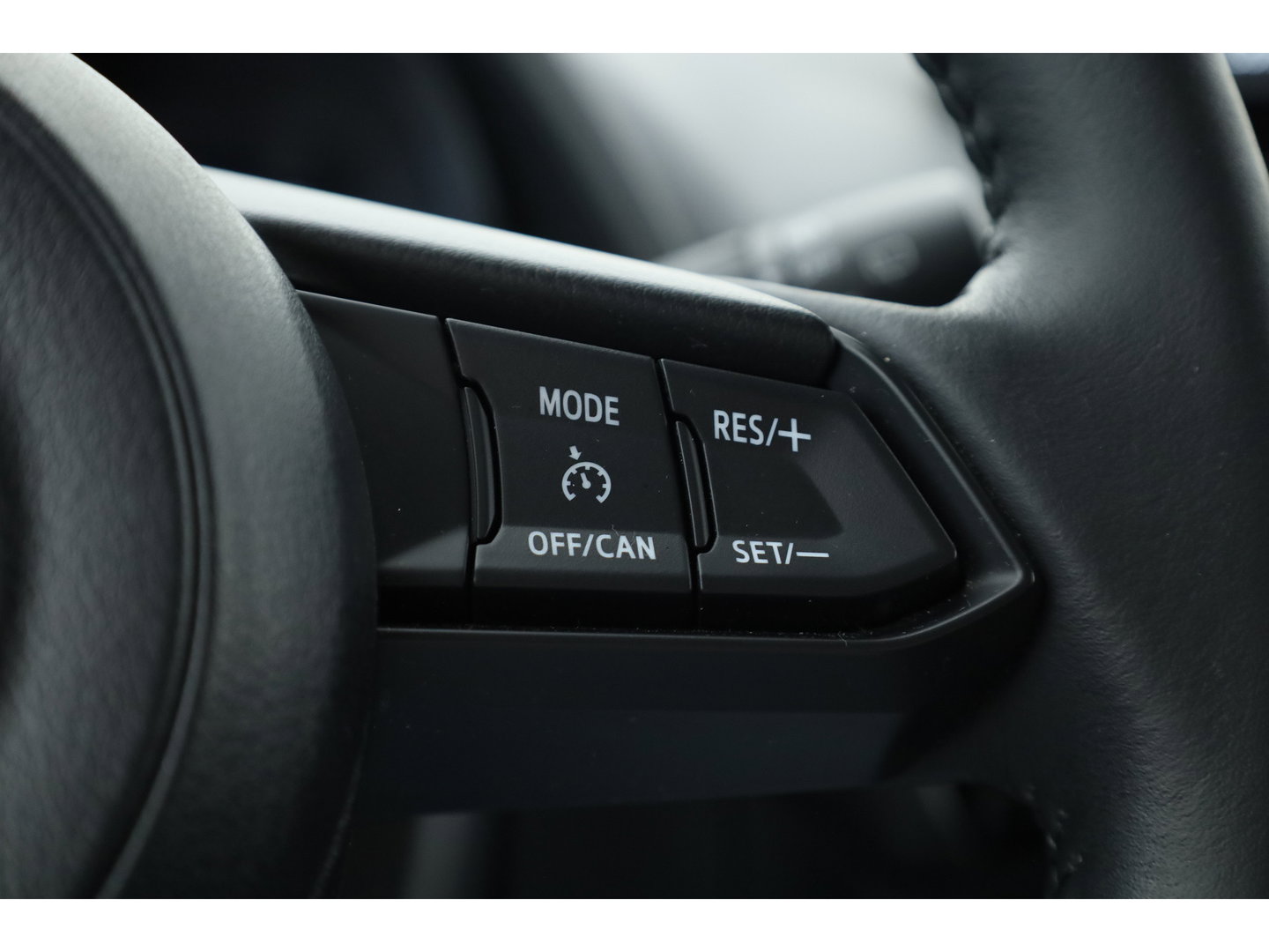 Mazda 2 1.5 SkyActiv-G 90 Homura | Rijklaar! | Navi by Apple CarPlay | Stoel- Stuurverw. | Trekhaak | Camera | Cruise Ctrl.