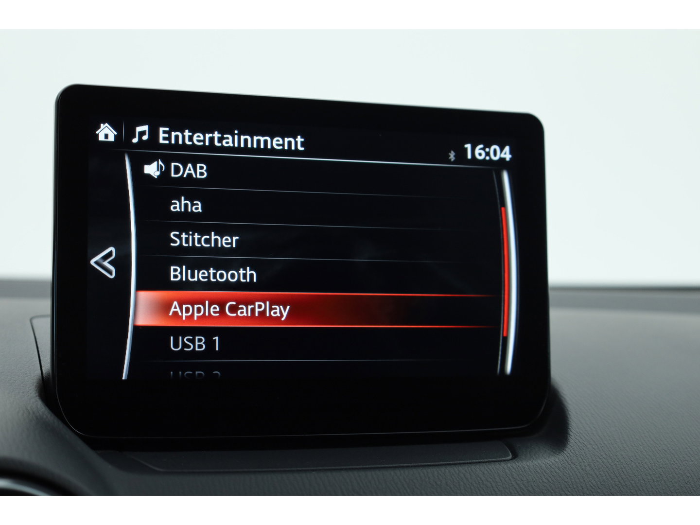 Mazda 2 1.5 SkyActiv-G 90 Homura | Rijklaar! | Navi by Apple CarPlay | Stoel- Stuurverw. | Trekhaak | Camera | Cruise Ctrl.