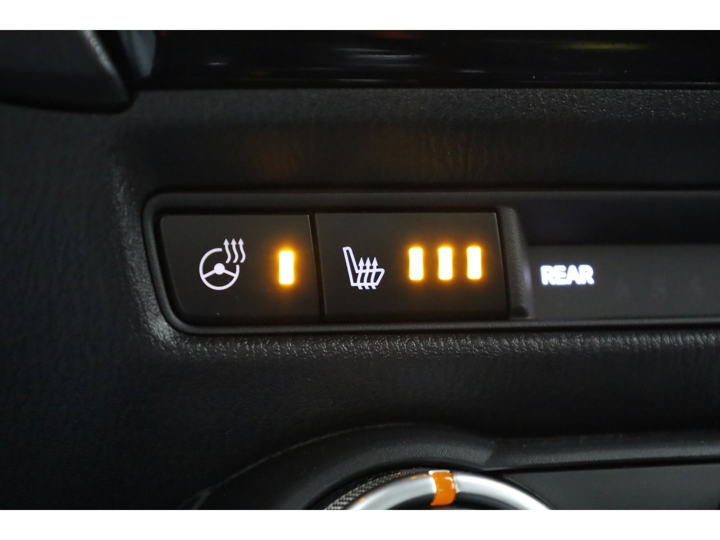 Mazda 2 1.5 SkyActiv-G 90 Homura | Rijklaar! | Navi by Apple CarPlay | Stoel- Stuurverw. | Trekhaak | Camera | Cruise Ctrl.