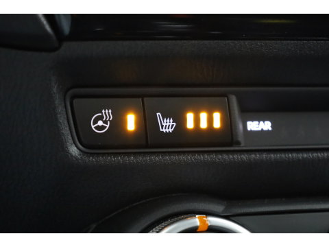 Mazda 2 1.5 SkyActiv-G 90 Homura | Rijklaar! | Navi by Apple CarPlay | Stoel- Stuurverw. | Trekhaak | Camera | Cruise Ctrl.