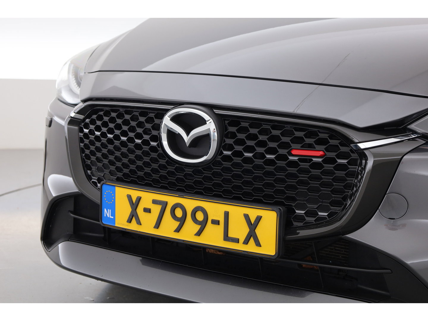 Mazda 2 1.5 SkyActiv-G 90 Homura | Rijklaar! | Navi by Apple CarPlay | Stoel- Stuurverw. | Trekhaak | Camera | Cruise Ctrl.