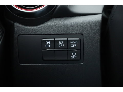 Mazda 2 1.5 SkyActiv-G 90 Homura | Rijklaar! | Navi by Apple CarPlay | Stoel- Stuurverw. | Trekhaak | Camera | Cruise Ctrl.