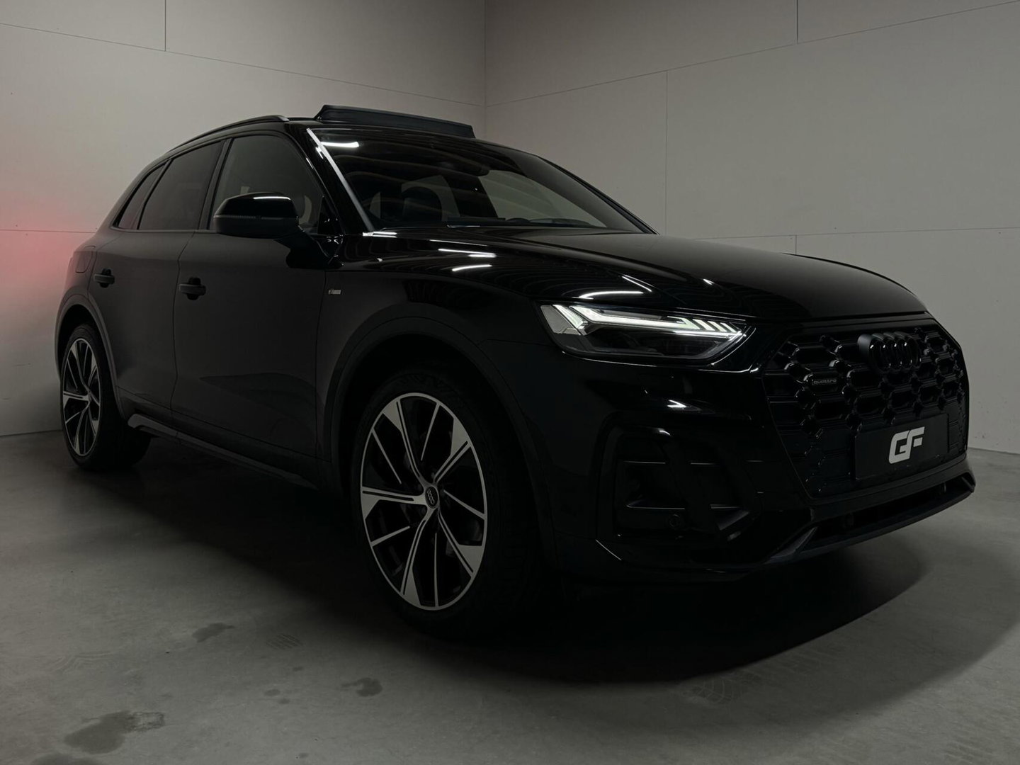 Audi Q5 50 TFSIe Quattro Black Edition S-Line Pano Luchtvering