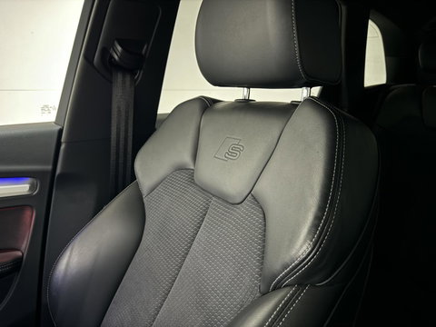 Audi Q5 50 TFSIe Quattro Black Edition S-Line Pano Luchtvering