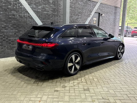 Audi A5 2.0 TFSI quattro S edition | Black-optiek | Bijrijdersscherm | Pilot Assist | Stoelverwarming | Matrix LED | ACC | 19 Inch