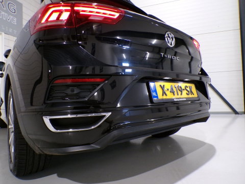 Volkswagen T-Roc 1.0 TSI R-Line Sport Apple-Carplay Full-LED Stoelverwarming Leer Parkeersensoren Adaptive-cruise Android-Auto