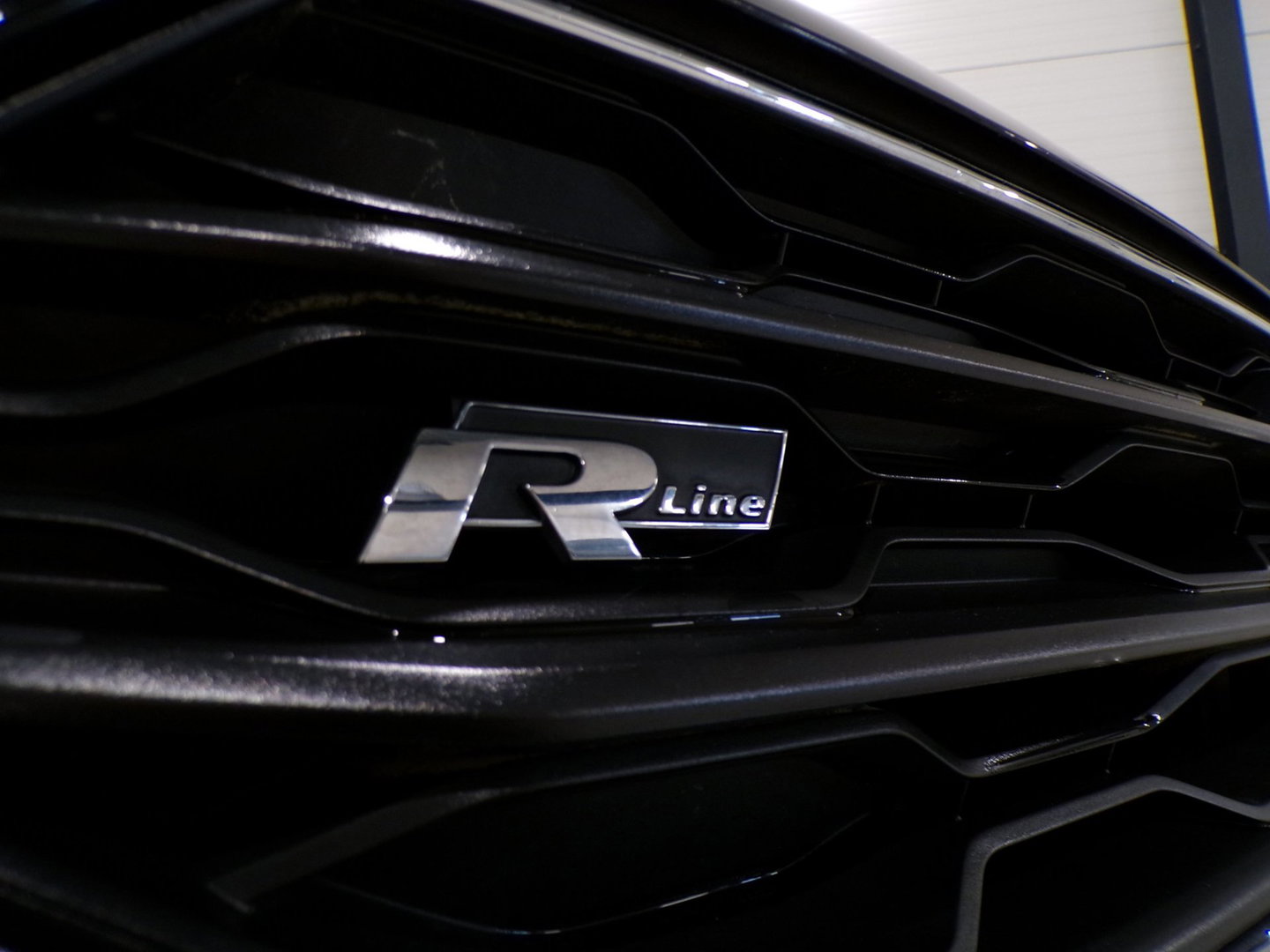 Volkswagen T-Roc 1.0 TSI R-Line Sport Apple-Carplay Full-LED Stoelverwarming Leer Parkeersensoren Adaptive-cruise Android-Auto