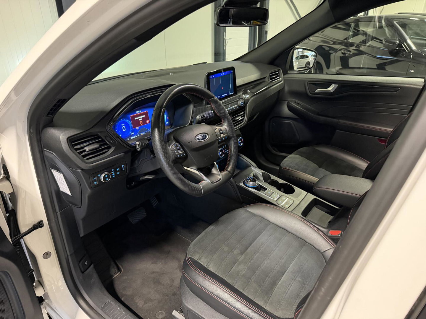 Ford Kuga 2.5 PHEV ST-Line X B&O Pano Camera Winterpack NAP