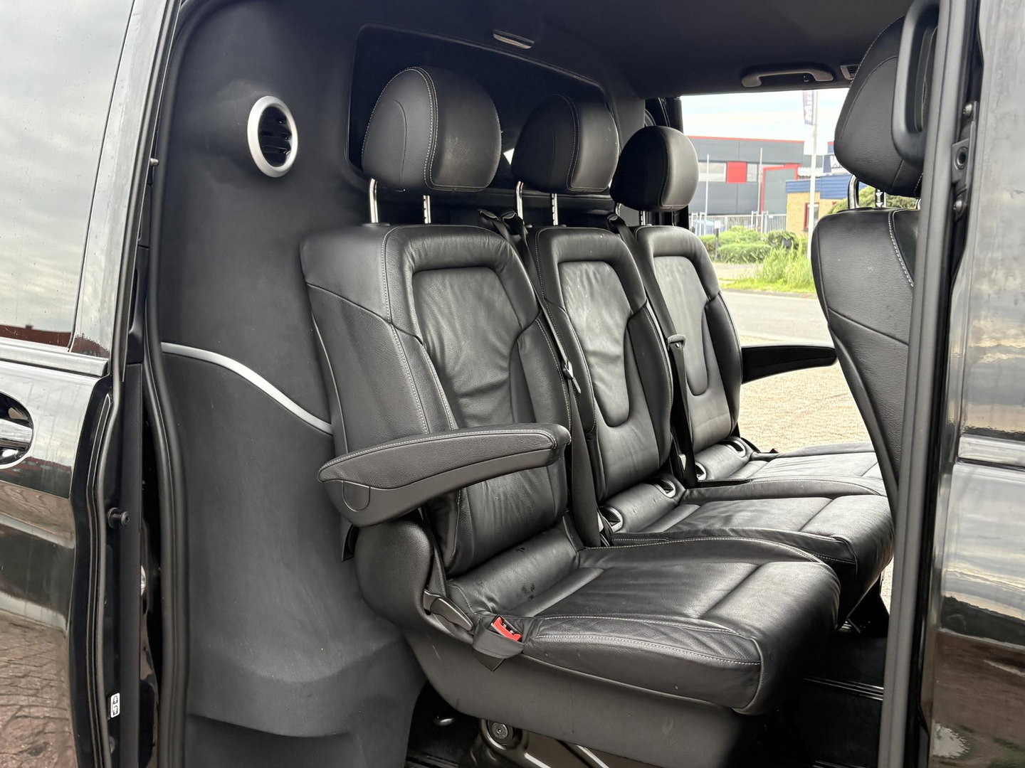 Mercedes-Benz V-Klasse 250d Extra Lang DC | XXL | AMG | 360 | ELEKTR DEUREN | ADAPTIVE | LED