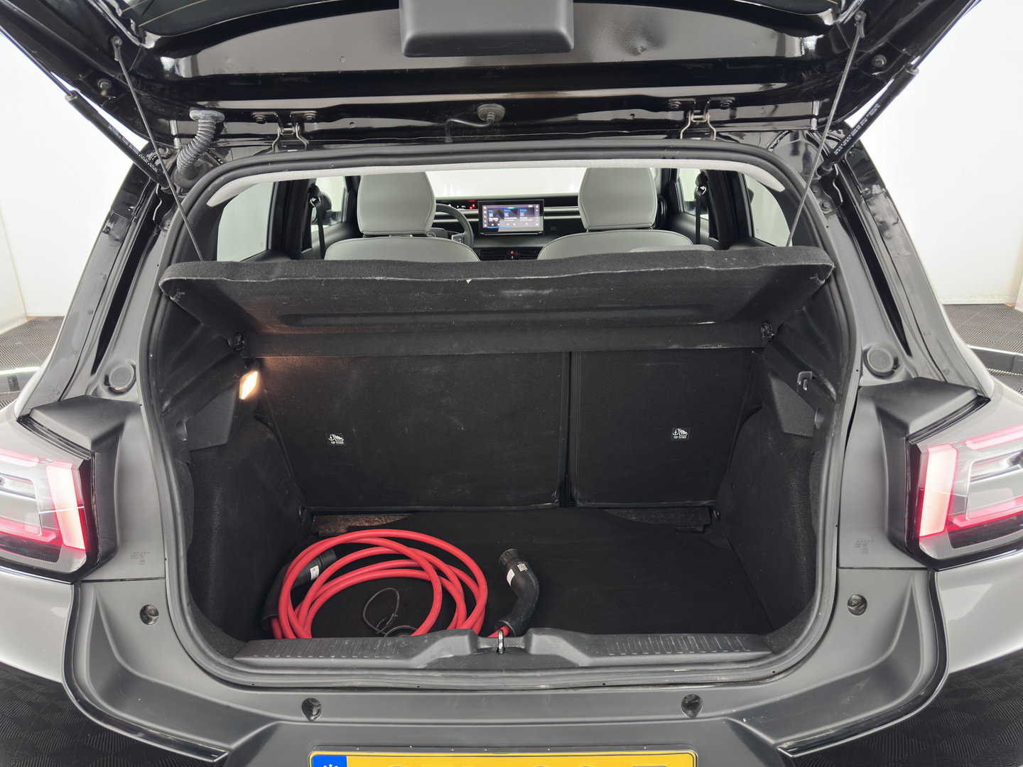 Citroën ë-C3 Max 113pk 44 kWh [3-Fase-11kW ] {SoH-91%} (INCL-BTW) *FULL-LED | NAVI-FULLMAP | DIGI-COCKPIT | CAMERA | COMFORTSEATS | PRIVACY-GLASS | CARPLAY | DAB | ECC | PDC | CRUISE | 17''ALU*