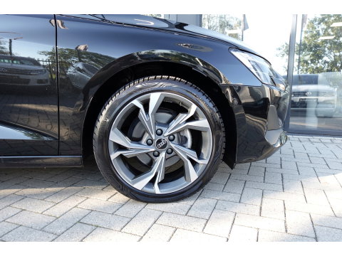 Audi A3 Sportback 30 TFSI ACC CAM NAV CARPLAY'