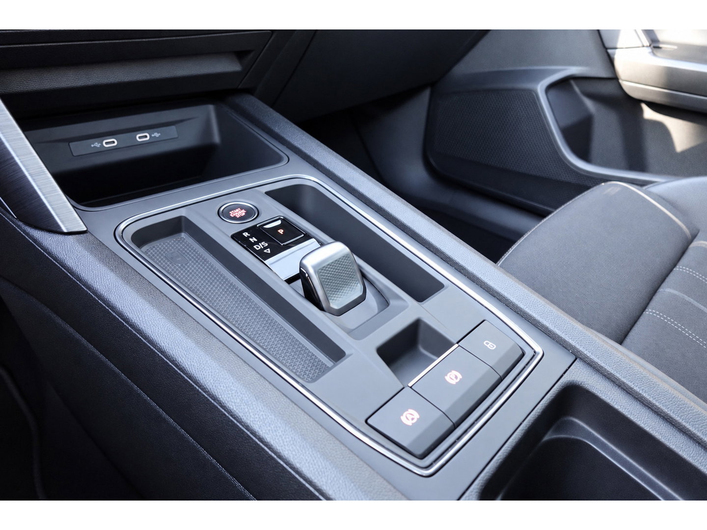 CUPRA Formentor 1.5 TSI PANO CAM ACC VOL