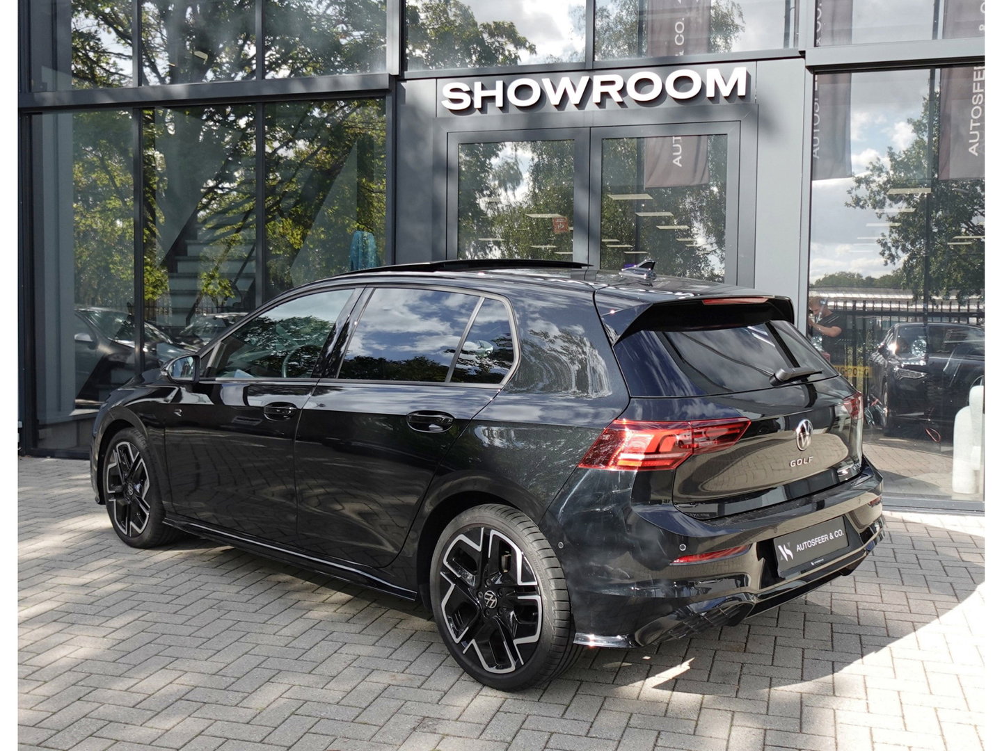 Volkswagen Golf 1.5 eTSI R-Line Edition PANO HUD KEYLESS