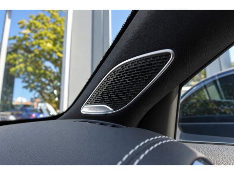 Mercedes-Benz A-Klasse 250 e Business Solution AMG PANO HUD CAM