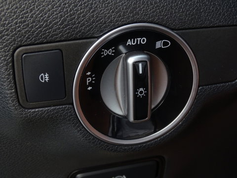 Mercedes-Benz GLA 180D 109PK automaat / LED / Apple CarPlay / *NAP*