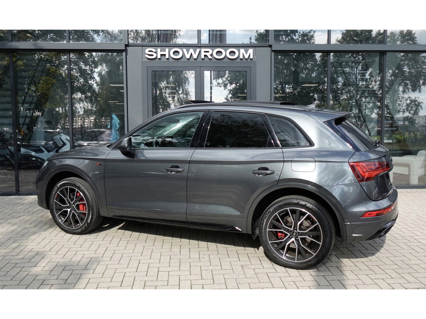 Audi Q5 50 TFSI e S edition PANO 360 KEYLESS