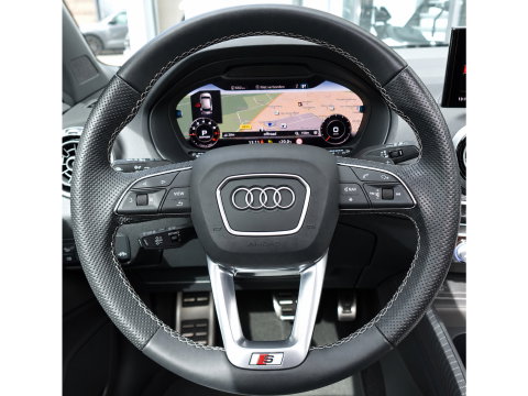 Audi Q2 35 TFSI S 2X S-LINE Edition PANO KEYLESS MATRIX