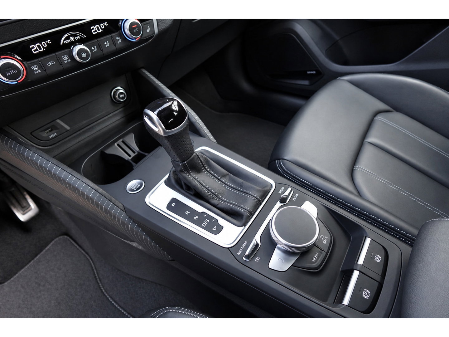 Audi Q2 35 TFSI S 2X S-LINE Edition PANO KEYLESS MATRIX