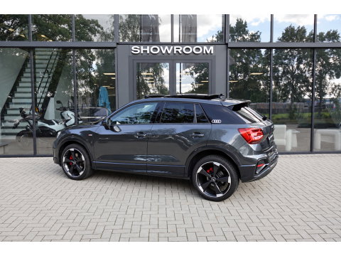Audi Q2 35 TFSI S 2X S-LINE Edition PANO KEYLESS MATRIX