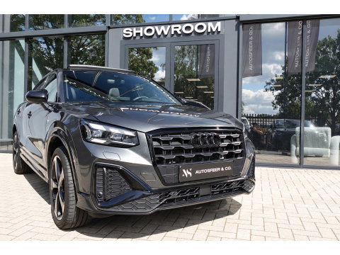 Audi Q2 35 TFSI S 2X S-LINE Edition PANO KEYLESS MATRIX