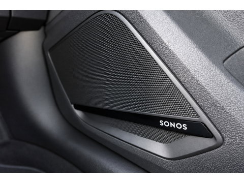Audi Q2 35 TFSI S 2X S-LINE Edition PANO KEYLESS MATRIX