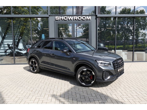 Audi Q2 35 TFSI S 2X S-LINE Edition PANO KEYLESS MATRIX