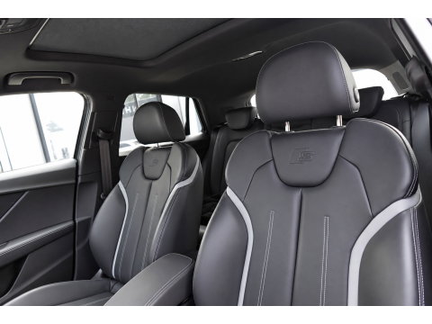 Audi Q2 35 TFSI S 2X S-LINE Edition PANO KEYLESS MATRIX