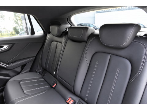 Audi Q2 35 TFSI S 2X S-LINE Edition PANO KEYLESS MATRIX