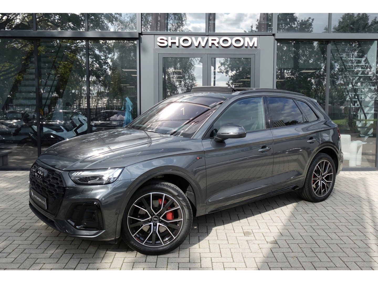 Audi Q5 50 TFSI e S edition PANO 360 KEYLESS