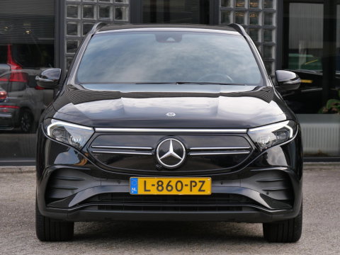 Mercedes-Benz EQA 67kWh AMG/ AMBIENT LIGHTING/ BLINDSPOT/ ELEKT. KLEP/ SOH 97%