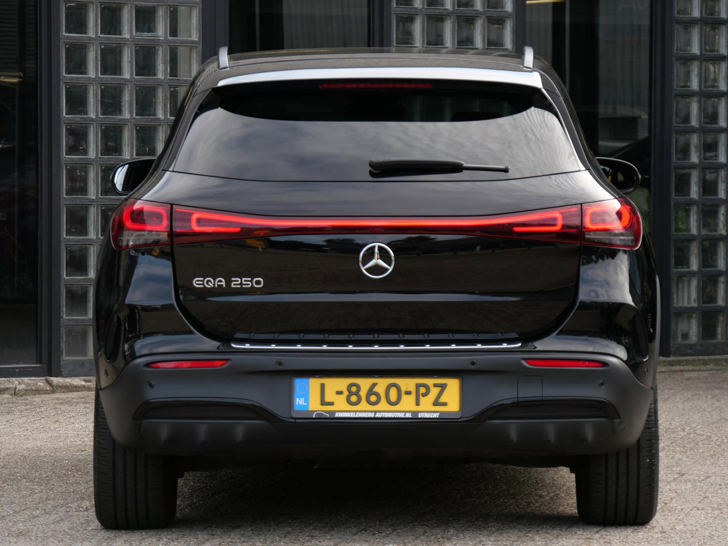 Mercedes-Benz EQA 67kWh AMG/ AMBIENT LIGHTING/ BLINDSPOT/ ELEKT. KLEP/ SOH 97%