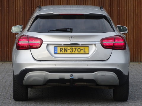 Mercedes-Benz GLA 180D 109PK automaat / LED / Apple CarPlay / *NAP*