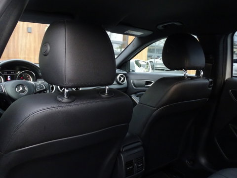 Mercedes-Benz GLA 180D 109PK automaat / LED / Apple CarPlay / *NAP*