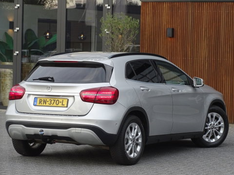 Mercedes-Benz GLA 180D 109PK automaat / LED / Apple CarPlay / *NAP*