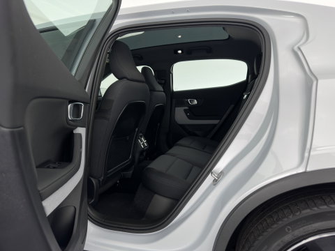 Polestar 2 Standard Range Single Motor 69 kWh [3-Fase-11kW] {SoH-90%} (INCL-BTW) Aut. *HEATPUMP | PANO | FULL-LED | HARMAN/KARDON | MEMORY-PACK | CAMERA | KEYLESS | LANE-ASSIST | DIGI-COCKPIT | CARPLAY | DAB+ | HEATED-COMFORTSEATS | CRUISE | TOWBAR | 19''ALU*