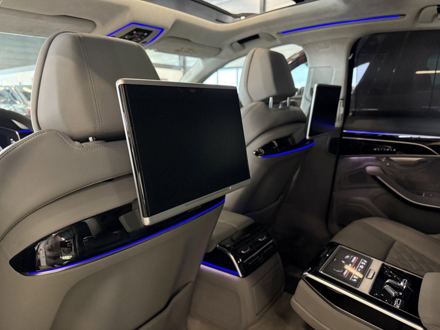 Audi A8 60 TFSie 462PK S-Line / B&O / TV's / softclose / Massage / 360°